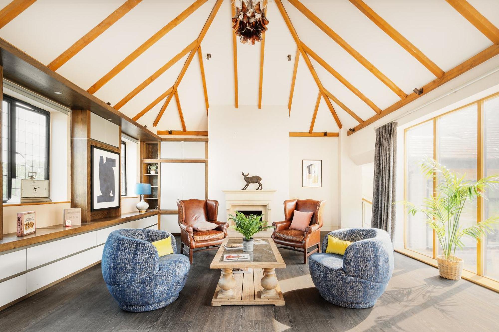 Voco Lythe Hill Hotel & Spa By Ihg Haslemere Exteriör bild