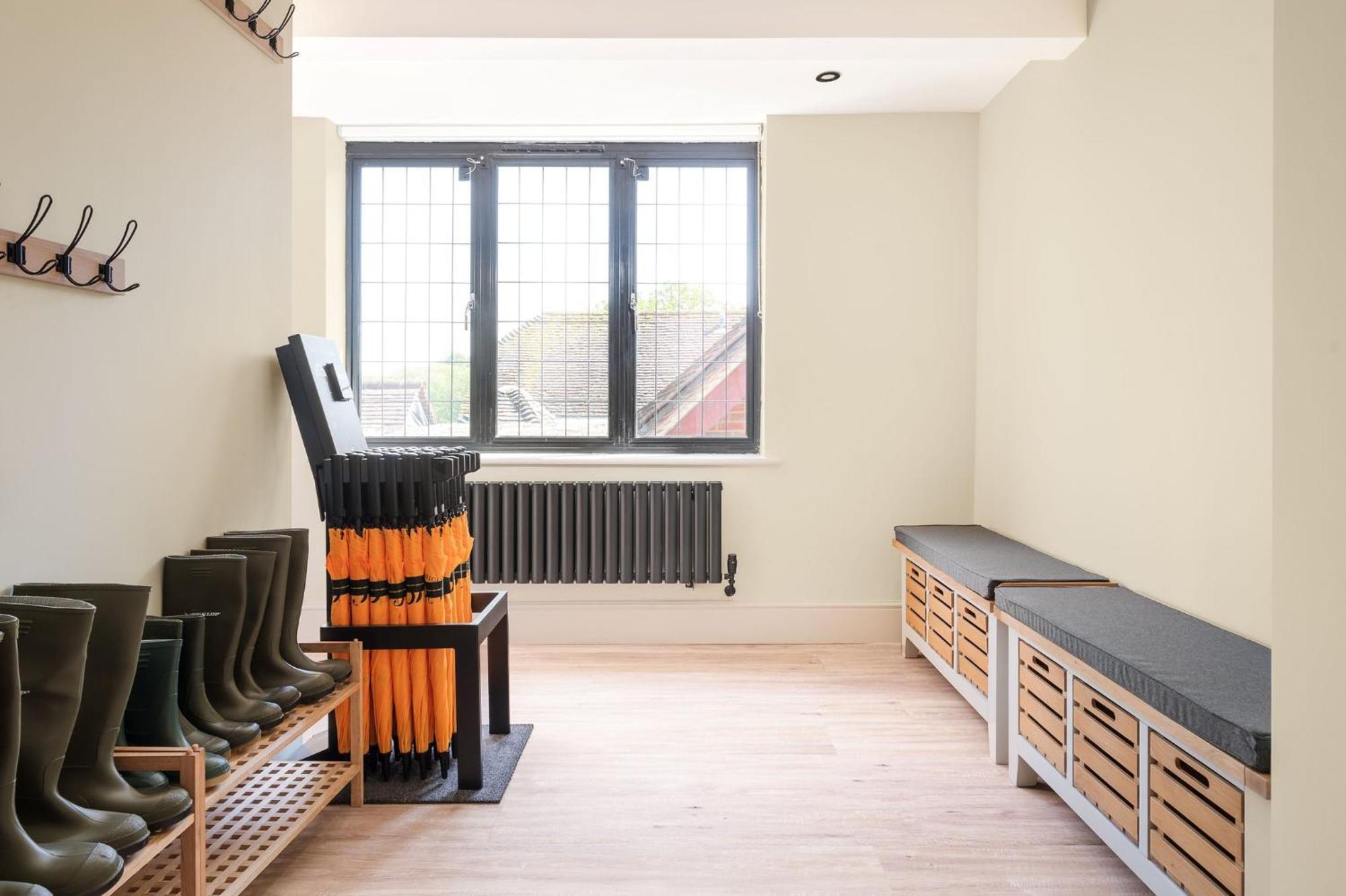 Voco Lythe Hill Hotel & Spa By Ihg Haslemere Exteriör bild