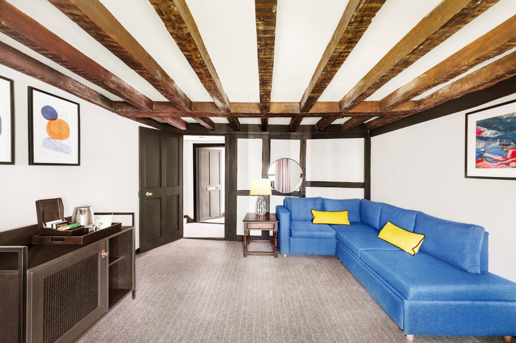 Voco Lythe Hill Hotel & Spa By Ihg Haslemere Exteriör bild